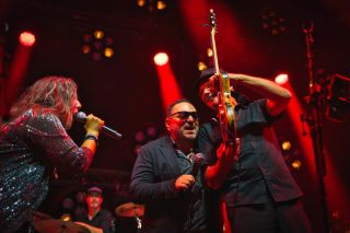Band Basel Flugmodus Liveband Bild 1