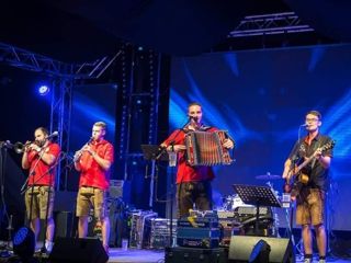 Band Hollenegg Silberklang Bild 1